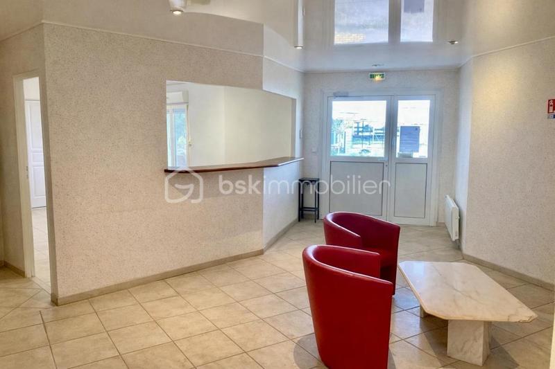 Bureau - 30 m² - 2 pièces