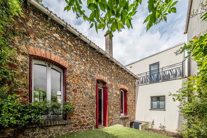 Maison - 168 m² - 8 pièces