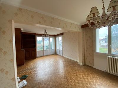 Maison - 101 m² - 5 pièces