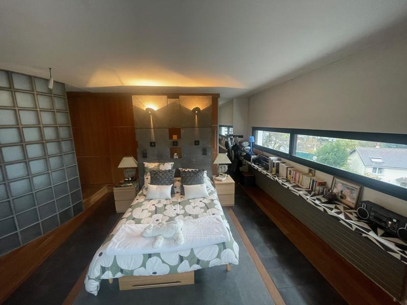 Maison - 212 m² - 7 pièces