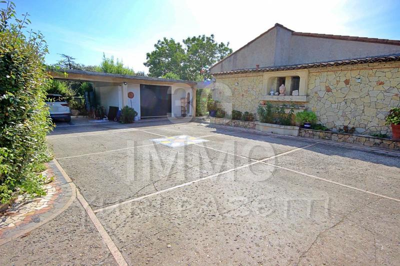 Maison - 147 m² - 5 pièces
