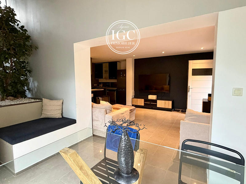 Maison - 92 m² - 4 pièces