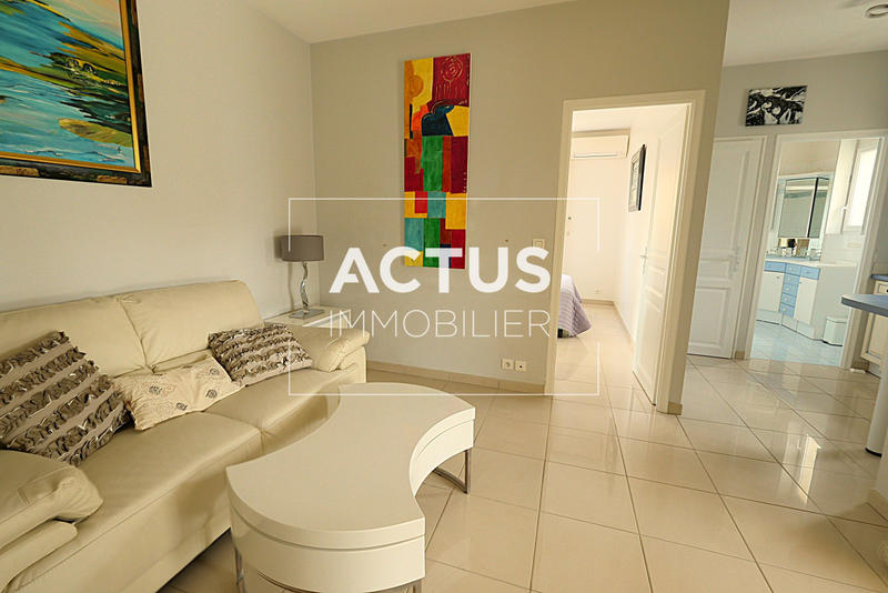 Maison - 196 m² - 7 pièces