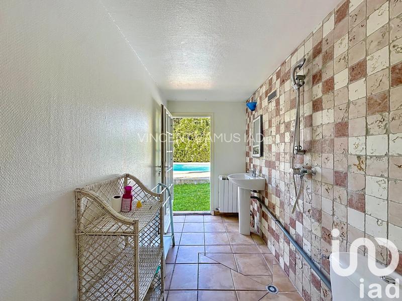 Maison - 259 m² - 8 pièces