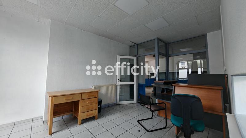 Bureau - 238 m² - 3 pièces