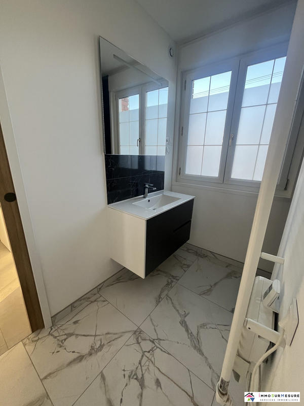 Maison - 96 m² - 5 pièces