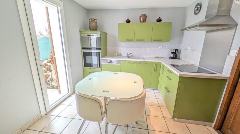 Maison - 90 m² - 5 pièces