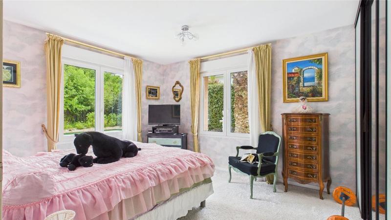 Maison - 190 m² - 9 pièces