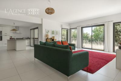 Appartement - 166 m² - 5 pièces