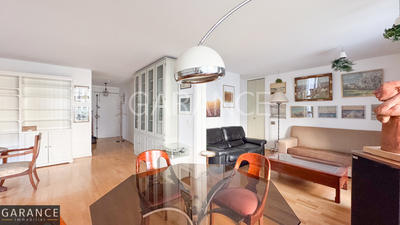 Appartement - 97 m² - 5 pièces