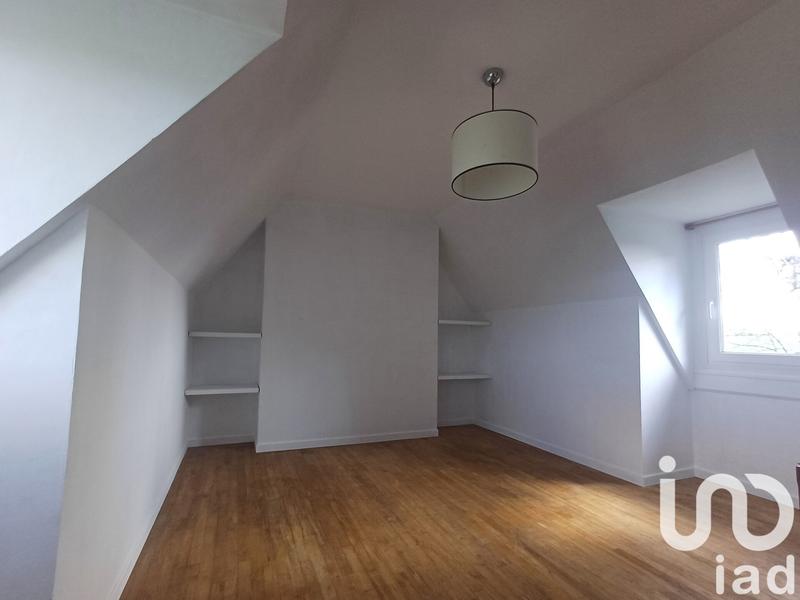 Maison - 196 m² - 11 pièces