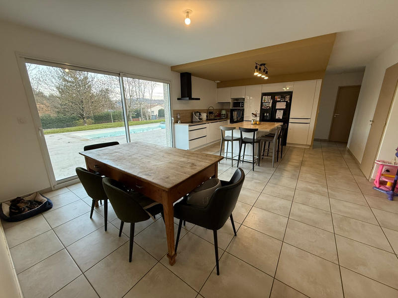 Villa - 115 m² - 6 pièces