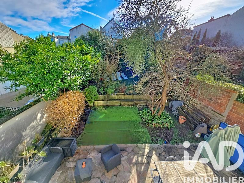 Maison - 174 m² - 9 pièces