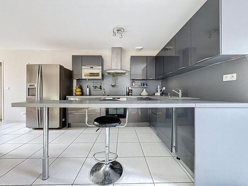 Maison - 102 m² - 4 pièces