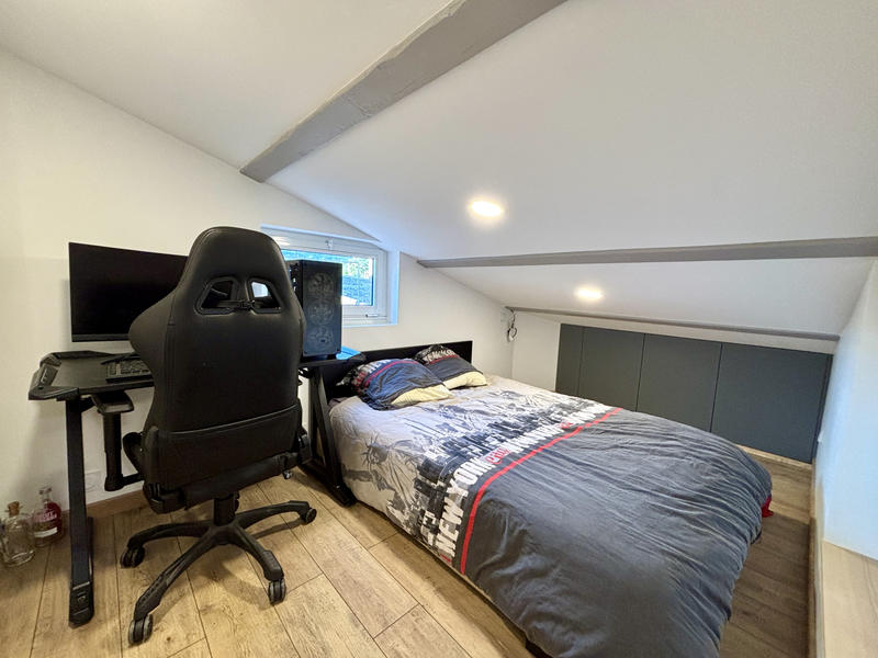 Maison - 177 m² - 7 pièces