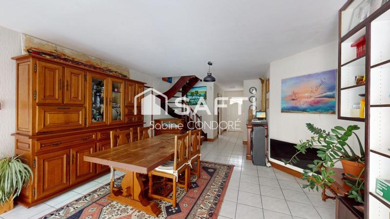 Maison - 137 m² - 6 pièces