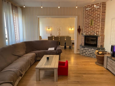 Maison - 165 m² - 8 pièces