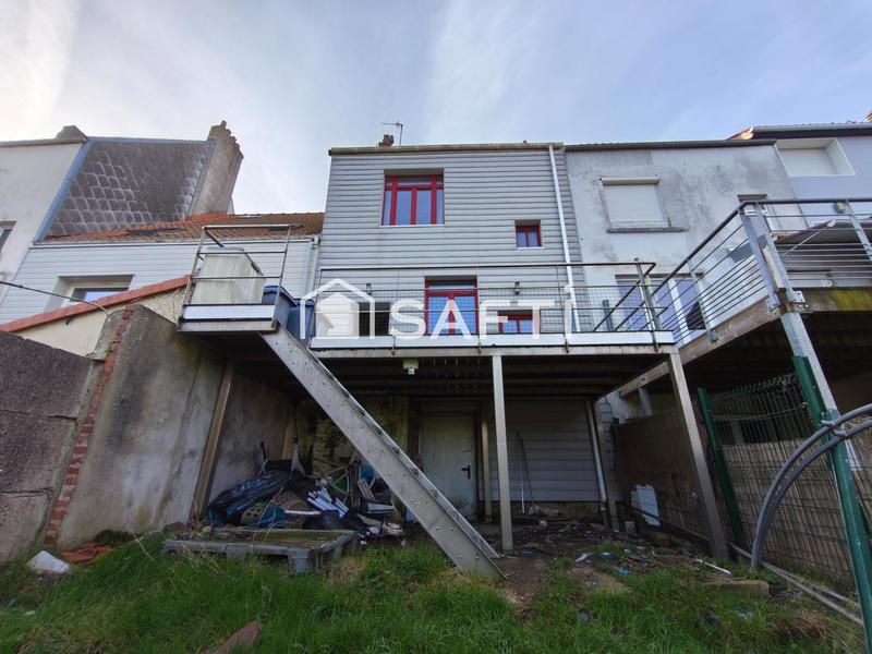 Maison - 90 m² - 5 pièces