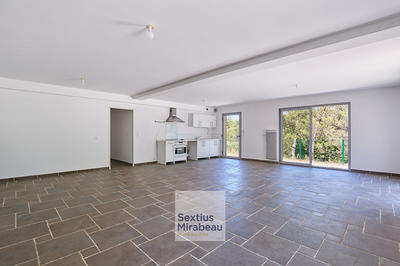 Appartement - 121 m² - 5 pièces