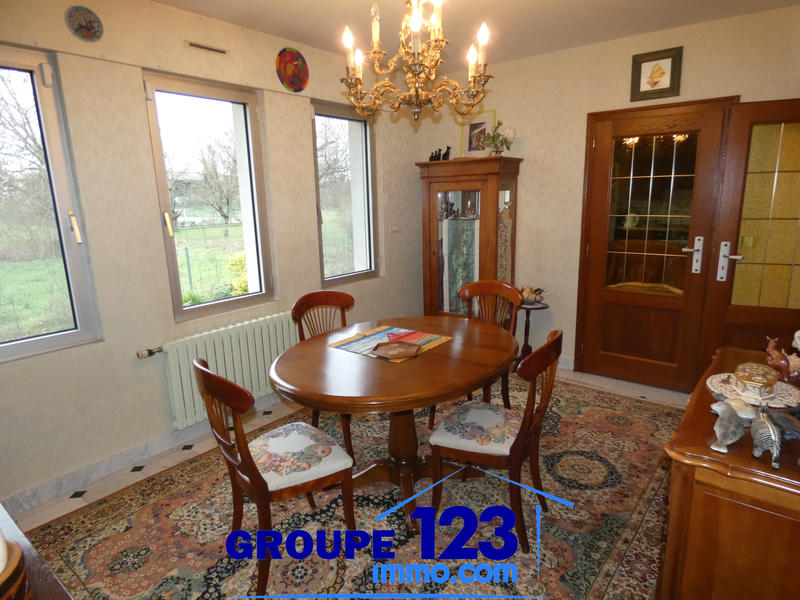 Maison - 435 m² - 9 pièces