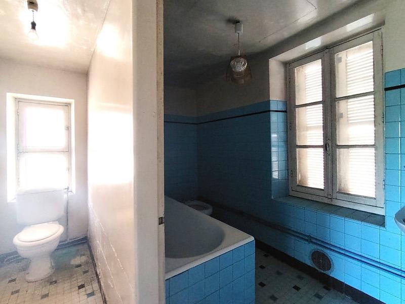 Maison ancienne - 219 m² - 8 pièces