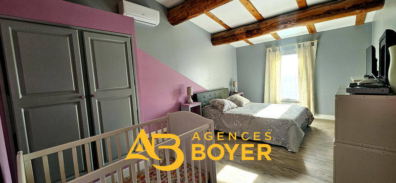 Maison - 205 m² - 6 pièces