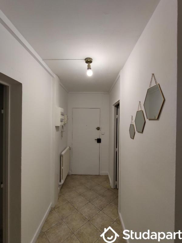 Chambre - 9 m² - 1 pièce