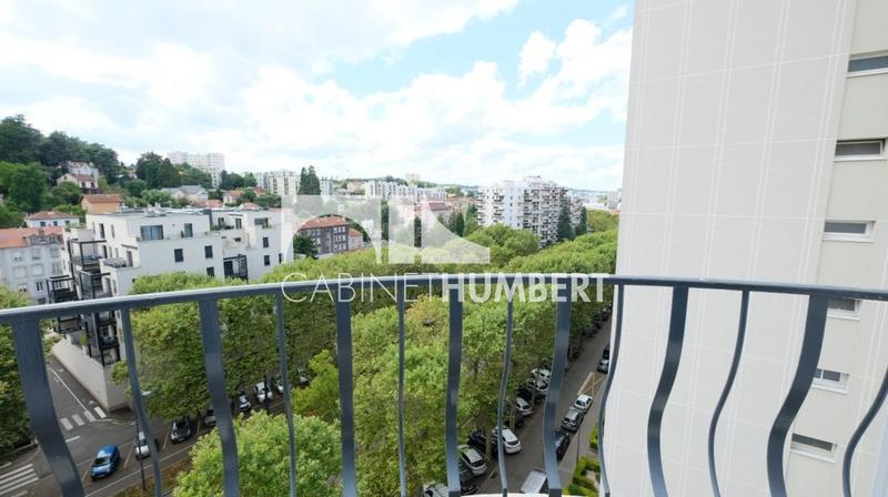 Appartement - 81 m² - 3 pièces