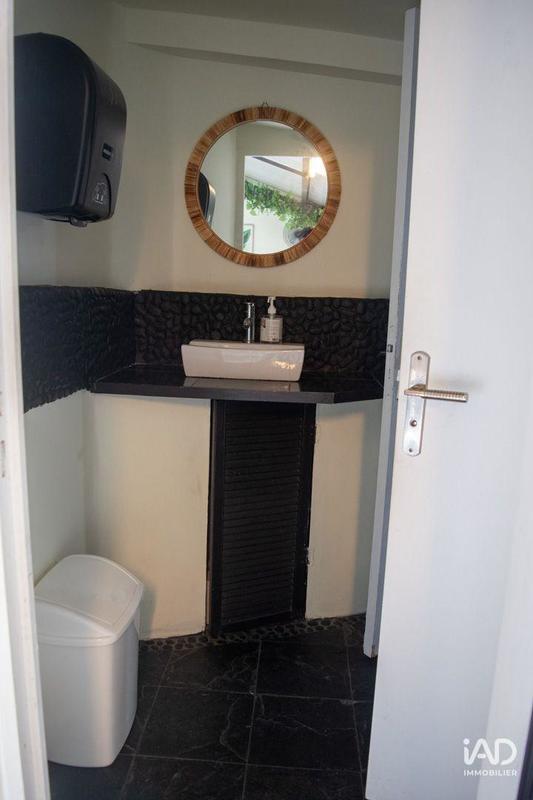 Local commercial - 115 m²