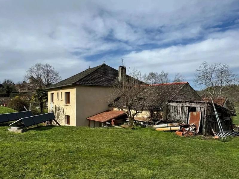 Maison - 180 m² - 7 pièces