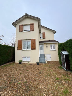 Maison - 74 m² - 5 pièces