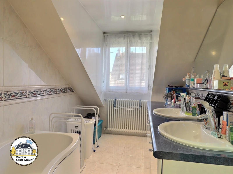 Maison - 149 m² - 6 pièces