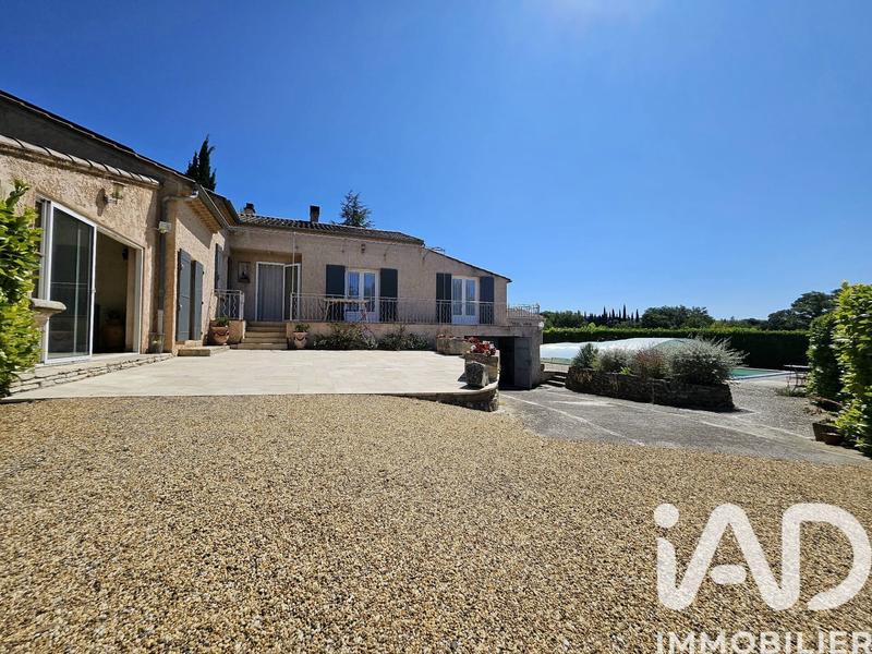 Maison - 171 m² - 7 pièces