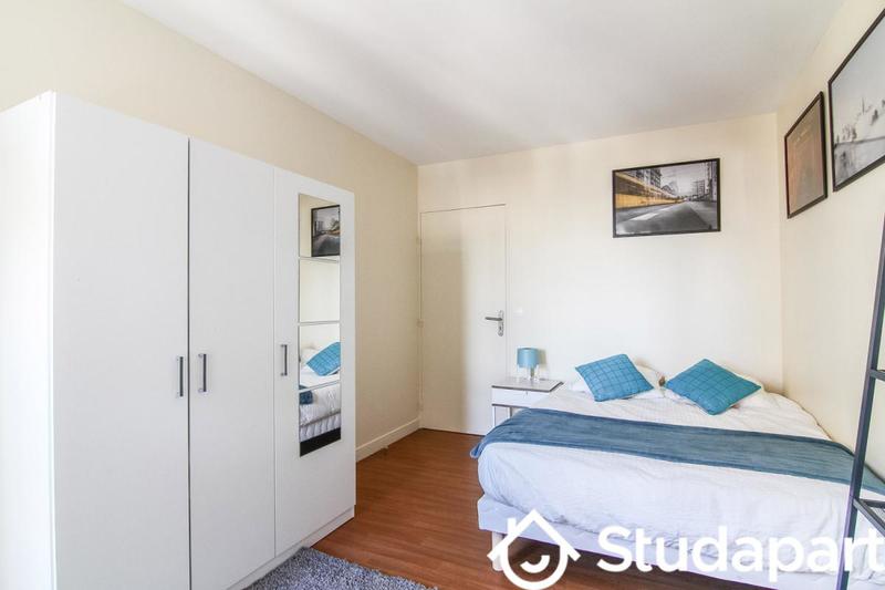 Chambre - 11 m² - 1 pièce