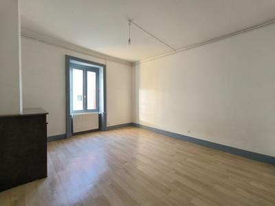Appartement - 81 m² - 3 pièces