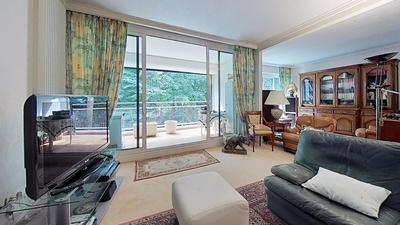 Appartement - 120 m² - 6 pièces