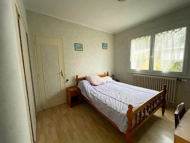 Maison - 214 m² - 11 pièces