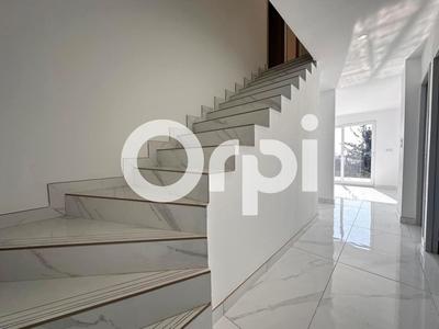 Maison - 132 m² - 6 pièces