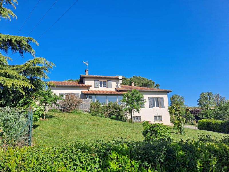 Maison - 190 m² - 6 pièces