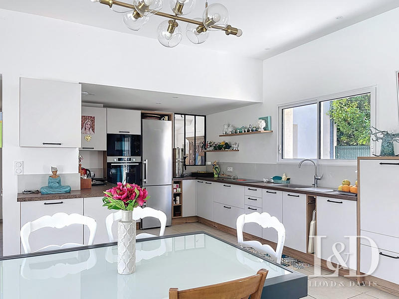 Maison - 175 m² - 5 pièces