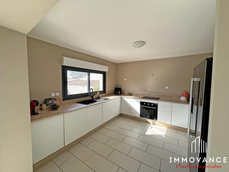 Maison - 145 m² - 4 pièces