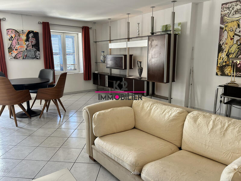 Appartement - 70 m² - 4 pièces