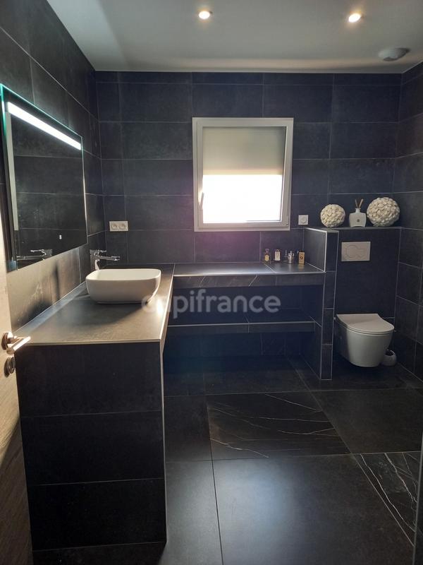 Maison - 116 m² - 6 pièces