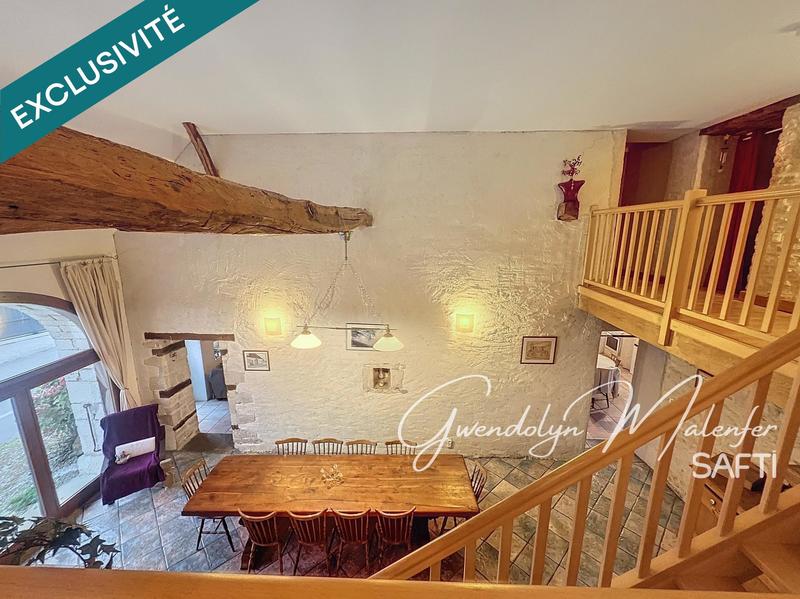 Maison - 225 m² - 8 pièces