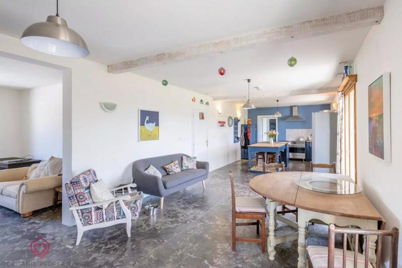 Maison - 258 m² - 9 pièces