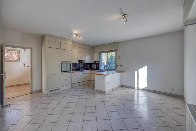 Maison - 207 m² - 8 pièces