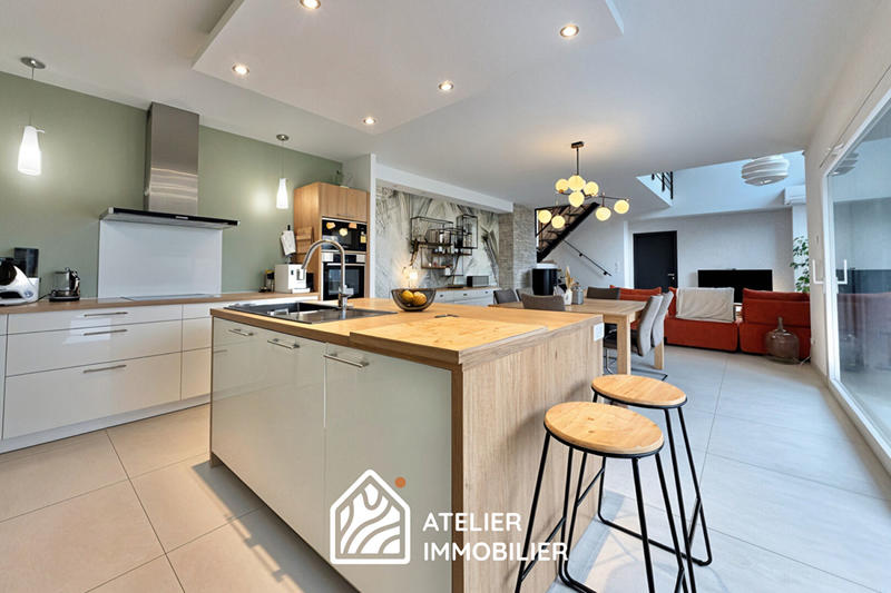 Maison - 134 m² - 5 pièces