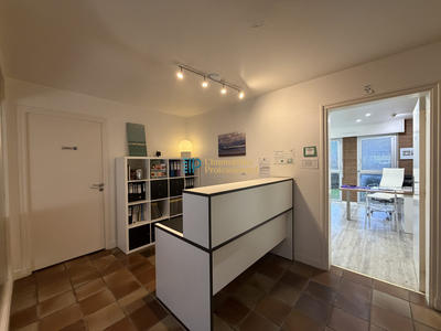 Bureau - 76 m² - 5 pièces