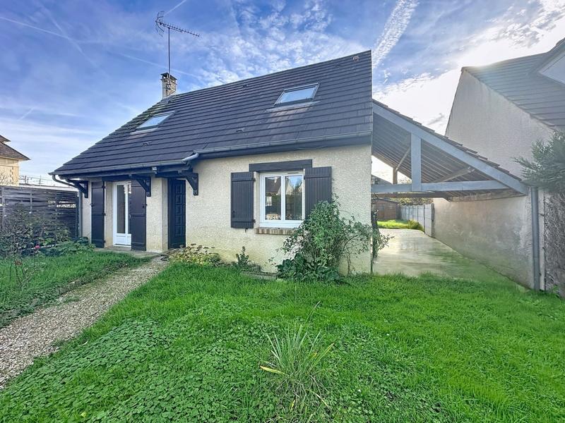 Maison - 90 m² - 6 pièces