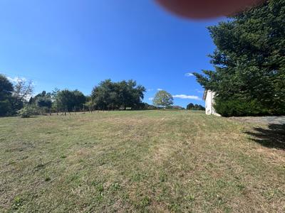 Terrain constructible - 1 236 m²